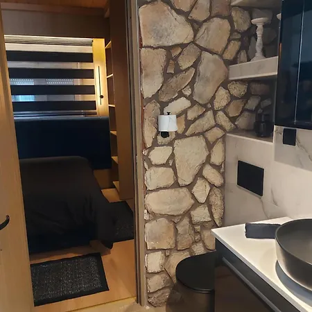 The Kefalos Loft Apartmán *