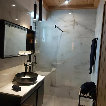 The Kefalos Loft * Platánion